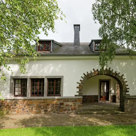 The Architecture Of A Re Examined School Feriehus *