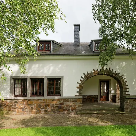 In Deiffelt Near Forest Hébergement de vacances