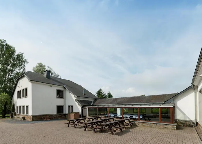 In Deiffelt Near Forest *