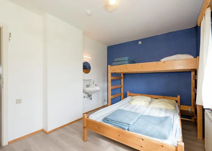 In Deiffelt Near Forest 펜션 *