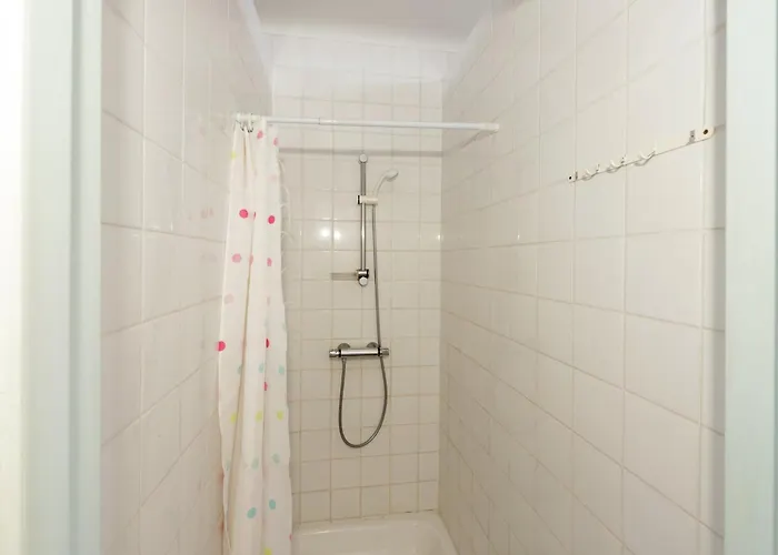 In Deiffelt Near Forest 펜션 *