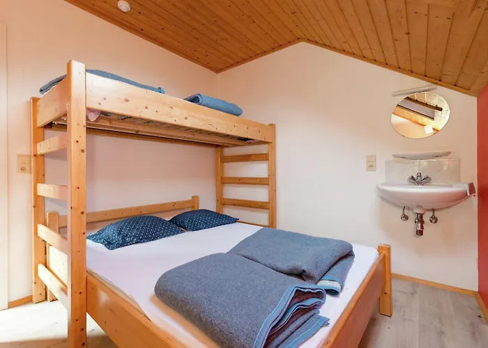 펜션 In Deiffelt Near Forest